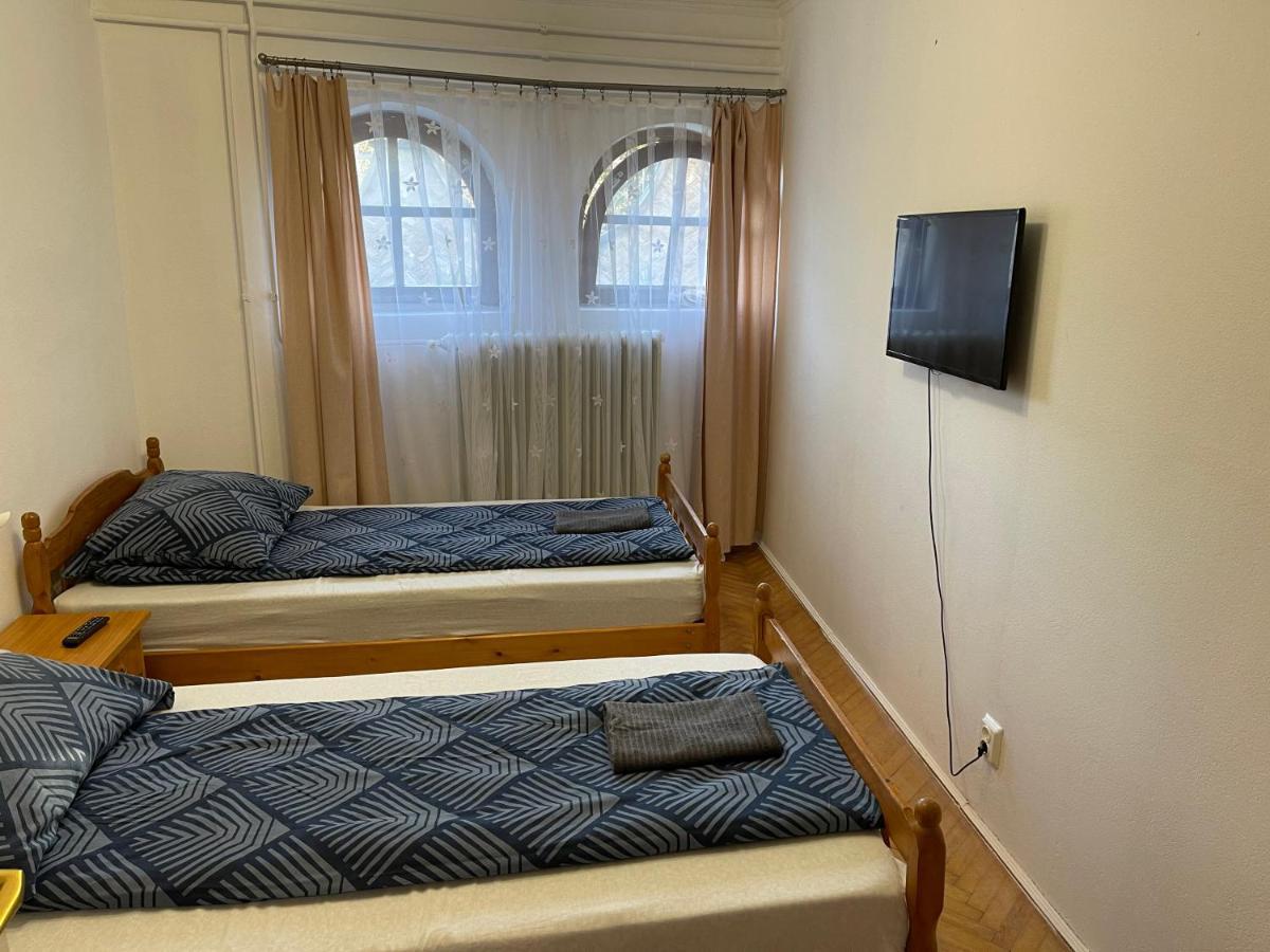 Ferienwohnung Szimpla Apartman Miskolc Exterior foto
