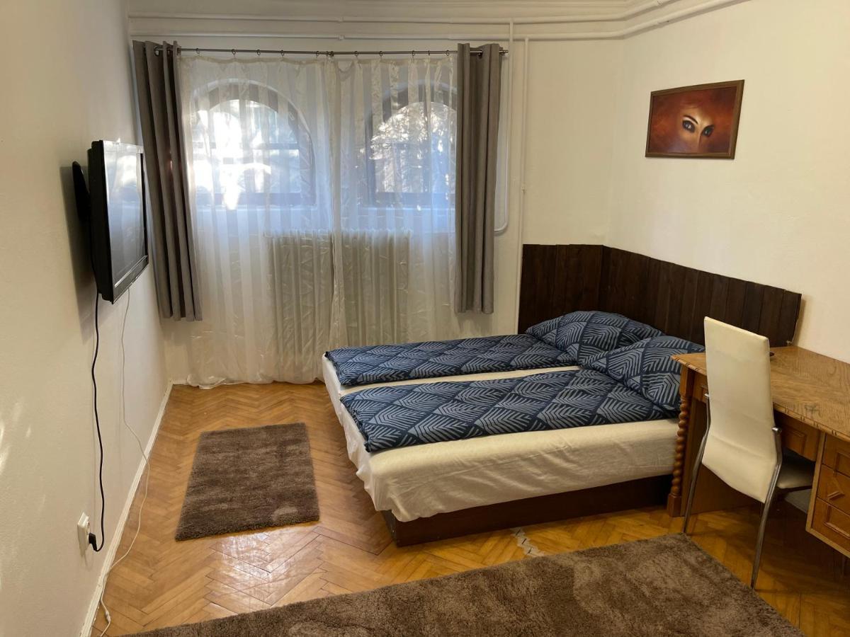 Ferienwohnung Szimpla Apartman Miskolc Exterior foto